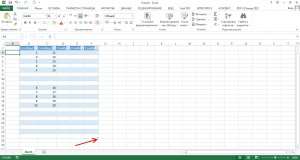 Растягивание границы таблицы мышкой в Экселе для увеличения количества столбцов